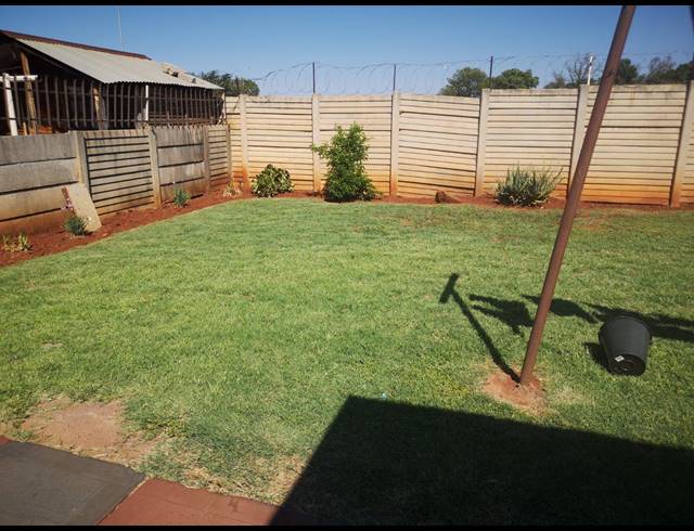 3 BEDROOM HOUSE SOLD IN THE ORCHARDS